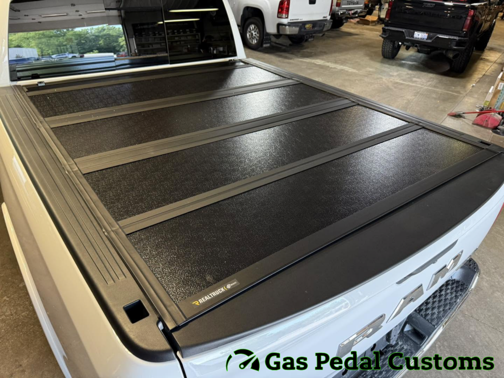 Hard Folding Tonneau
